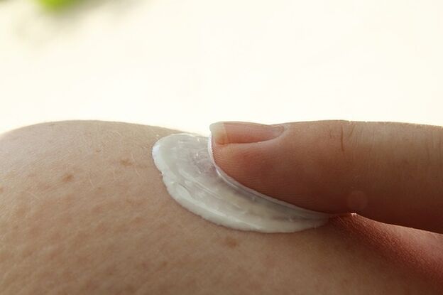 Instrucciones para aplicar la crema Keramin.