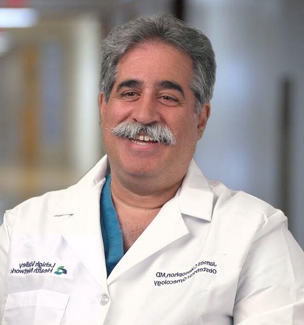 Médico Dermatólogo Oswaldo Hernandez